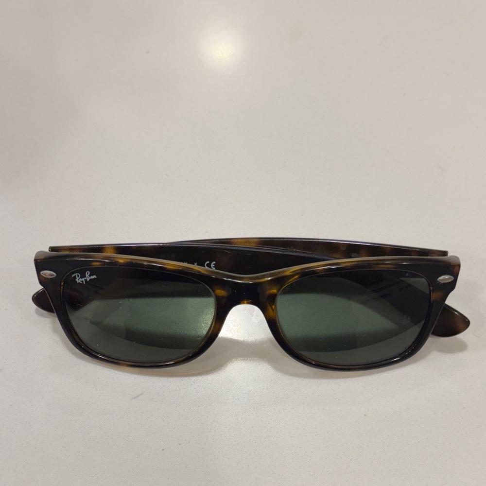 Ray-Ban Classic Tortoise Sunglasses